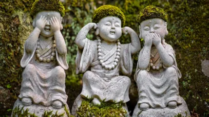 Miyakojima Statues, Sculptures